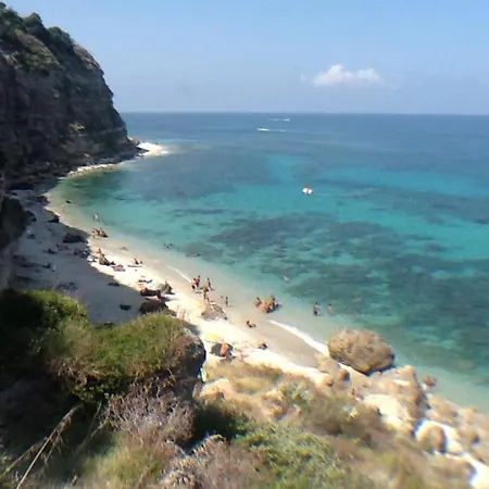 Villa Silvia Bed & Breakfast Santa Domenica